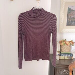 American Eagle soft and sexy ribbed long sleeve maroon striped medium excellent
